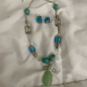 Necklace and earring set